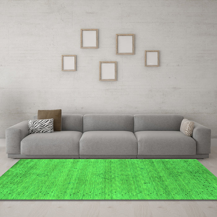 Machine Washable Abstract Green Contemporary Area Rugs in a Living Room,, wshcon2363grn
