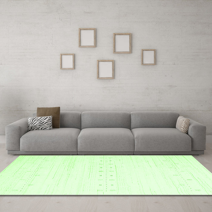 Machine Washable Solid Green Modern Area Rugs in a Living Room,, wshcon2365grn