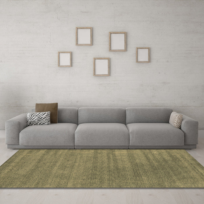 Machine Washable Abstract Brown Contemporary Rug in a Living Room,, wshcon2371brn