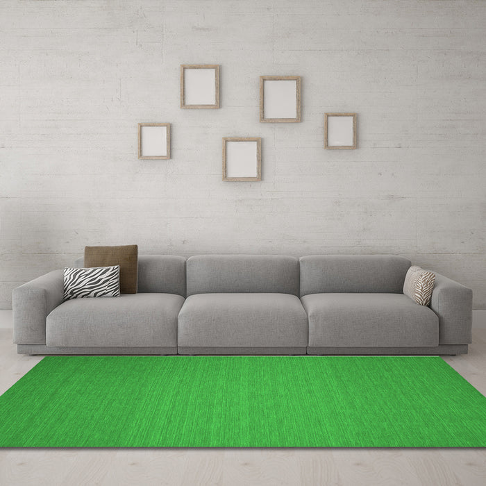 Machine Washable Abstract Green Contemporary Area Rugs in a Living Room,, wshcon237grn