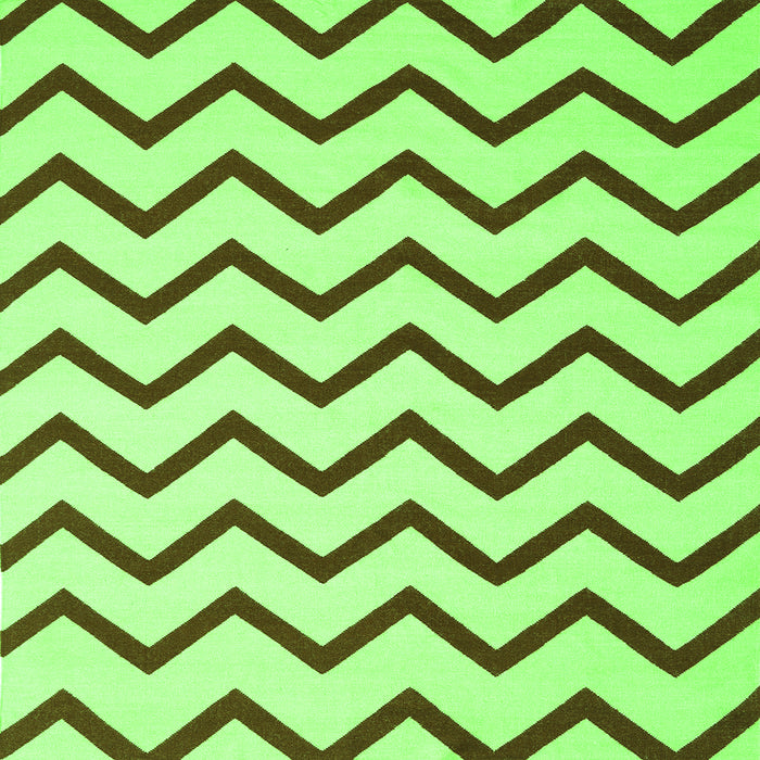 Serging Thickness of Abstract Green Contemporary Rug, con2386grn