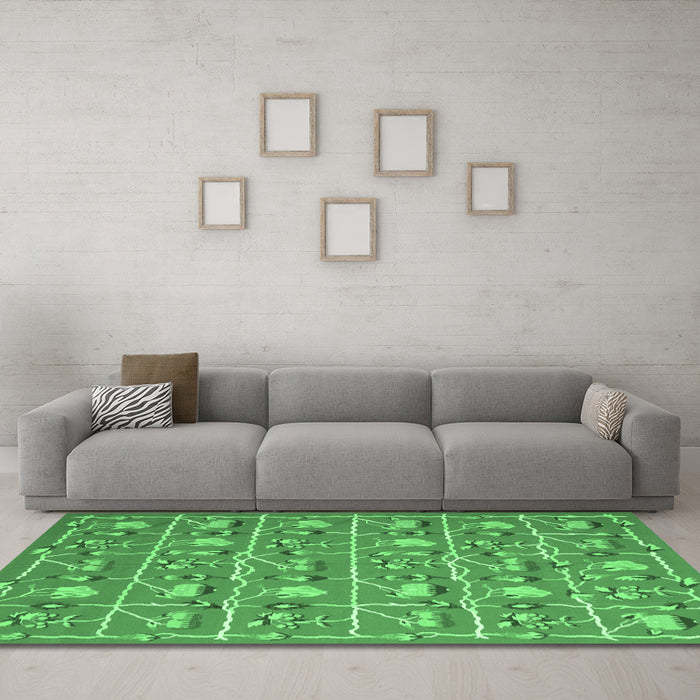 Machine Washable Abstract Emerald Green Contemporary Area Rugs in a Living Room,, wshcon2389emgrn