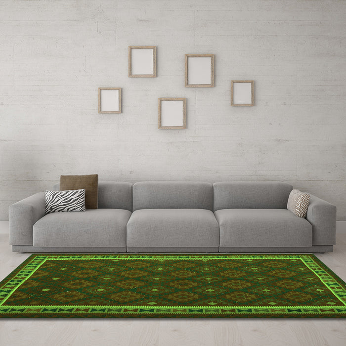 Machine Washable Oriental Green Traditional Area Rugs in a Living Room,, wshcon2390grn