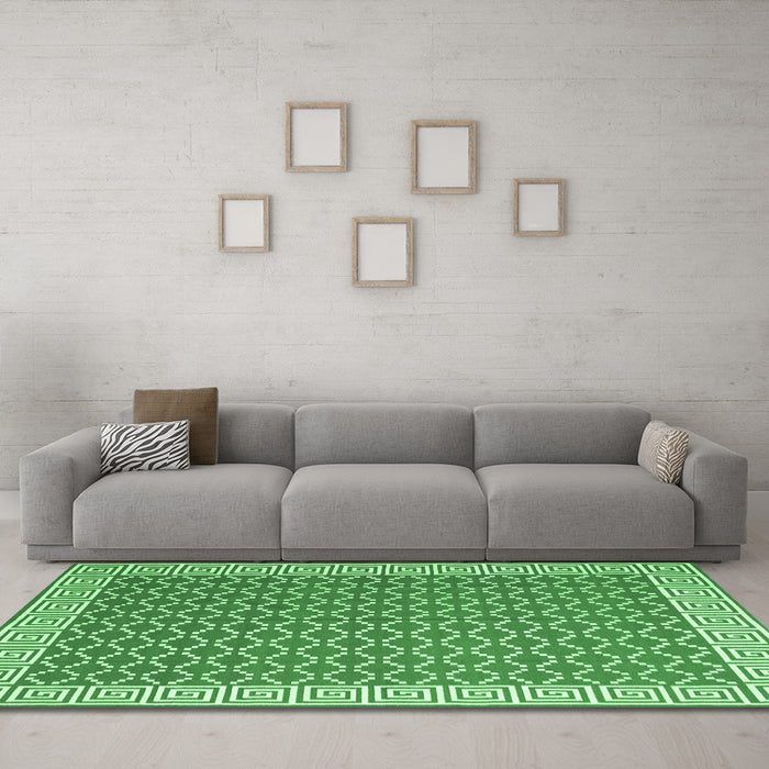 Machine Washable Abstract Emerald Green Contemporary Area Rugs in a Living Room,, wshcon2392emgrn