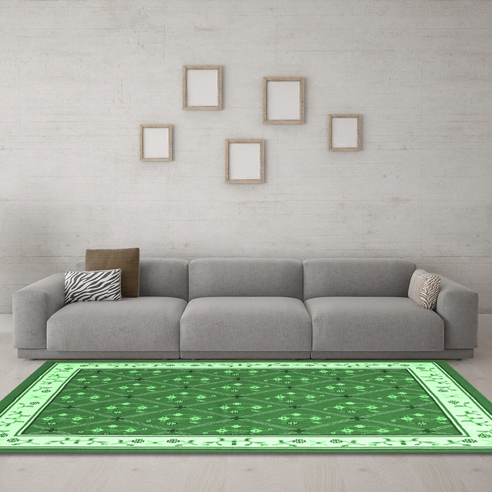 Machine Washable Abstract Emerald Green Contemporary Area Rugs in a Living Room,, wshcon2395emgrn