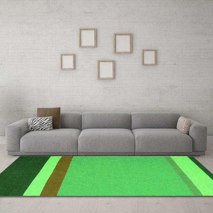 Machine Washable Abstract Green Contemporary Area Rugs in a Living Room,, wshcon2398grn
