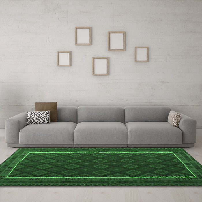 Machine Washable Oriental Emerald Green Traditional Area Rugs in a Living Room,, wshcon2402emgrn