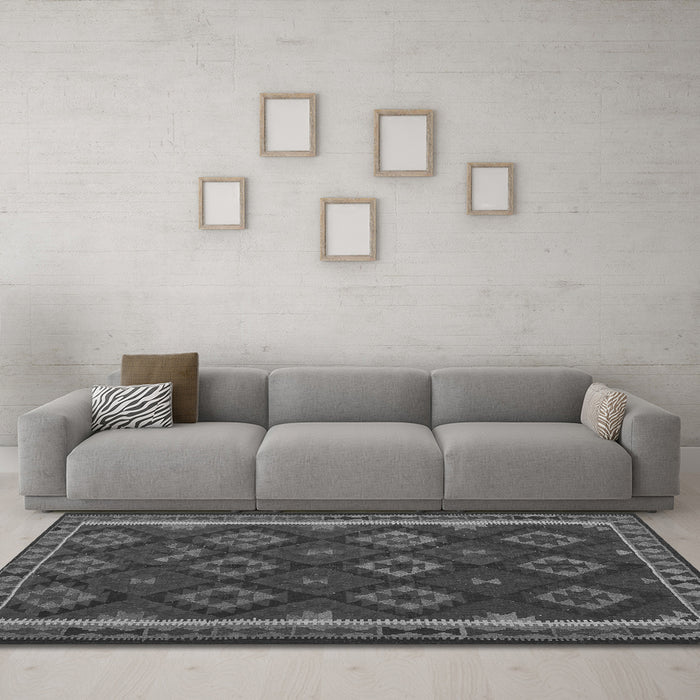 Machine Washable Oriental Gray Traditional Rug in a Living Room,, wshcon2404gry