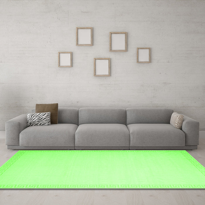 Machine Washable Solid Green Modern Area Rugs in a Living Room,, wshcon2406grn