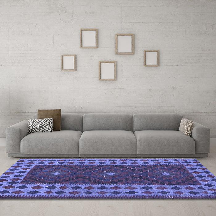 Machine Washable Oriental Blue Traditional Rug in a Living Room, wshcon2410blu