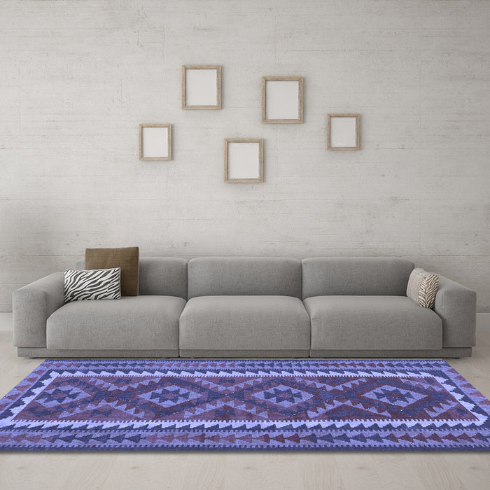Machine Washable Oriental Blue Traditional Rug in a Living Room, wshcon2412blu
