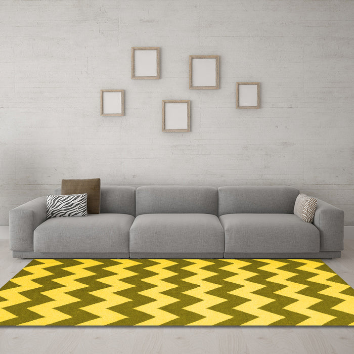 Machine Washable Abstract Yellow Contemporary Rug in a Living Room, wshcon2413yw