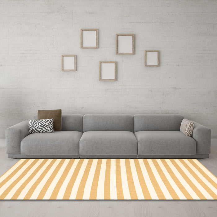 Machine Washable Solid Brown Modern Rug in a Living Room,, wshcon2414brn