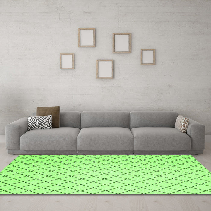 Machine Washable Solid Green Modern Area Rugs in a Living Room,, wshcon2415grn