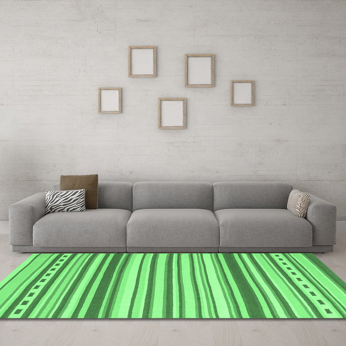 Machine Washable Southwestern Emerald Green Country Area Rugs in a Living Room,, wshcon2426emgrn