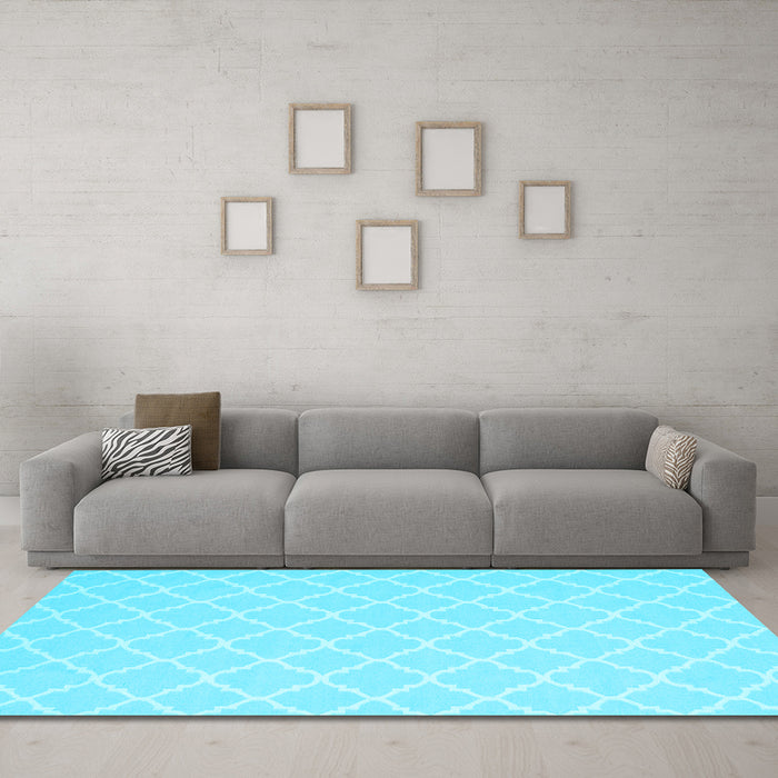 Machine Washable Trellis Light Blue Modern Rug in a Living Room, wshcon2427lblu