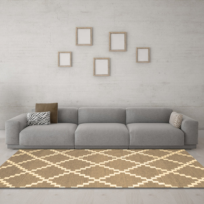 Machine Washable Abstract Brown Contemporary Rug in a Living Room,, wshcon2428brn