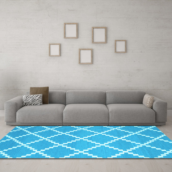 Machine Washable Abstract Light Blue Contemporary Rug in a Living Room, wshcon2428lblu