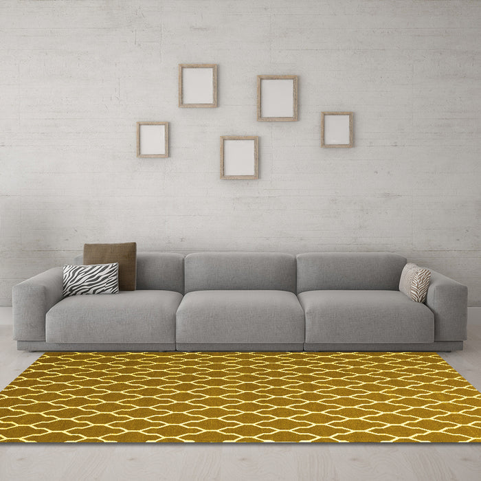Machine Washable Trellis Yellow Modern Rug in a Living Room, wshcon2435yw