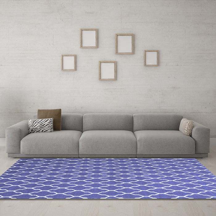 Machine Washable Trellis Blue Modern Rug in a Living Room, wshcon2435blu