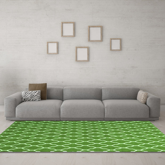 Machine Washable Trellis Green Modern Area Rugs in a Living Room,, wshcon2435grn