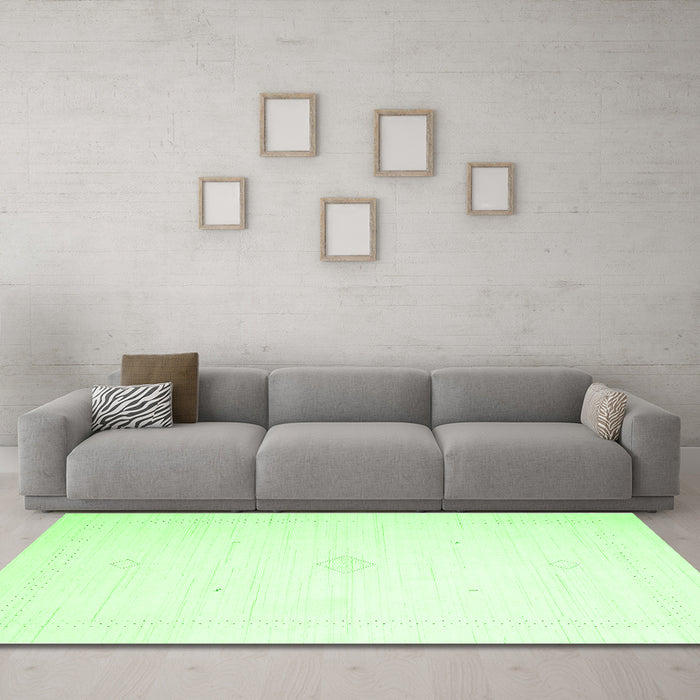 Machine Washable Solid Green Modern Area Rugs in a Living Room,, wshcon2443grn