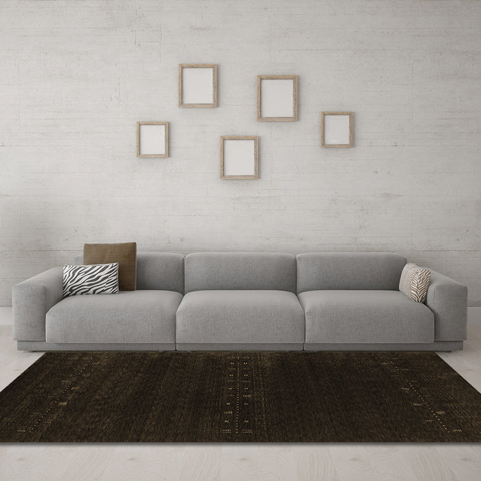 Machine Washable Abstract Brown Contemporary Rug in a Living Room,, wshcon2452brn