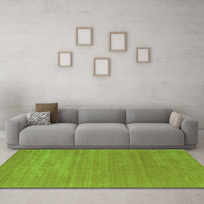 Machine Washable Abstract Green Contemporary Area Rugs in a Living Room,, wshcon2458grn