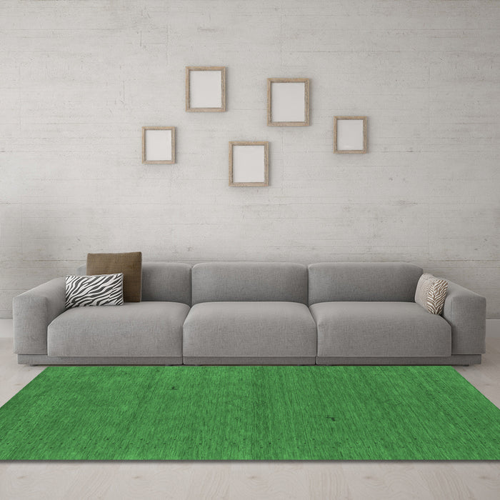 Machine Washable Abstract Emerald Green Contemporary Area Rugs in a Living Room,, wshcon2468emgrn