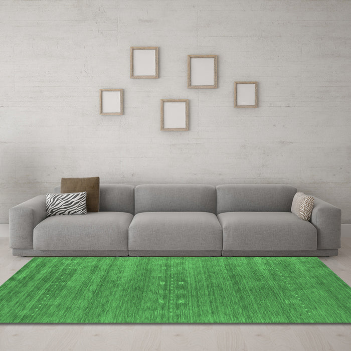 Machine Washable Abstract Emerald Green Contemporary Area Rugs in a Living Room,, wshcon2470emgrn