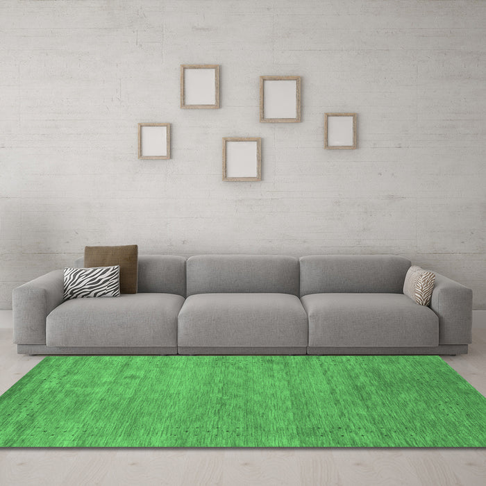 Machine Washable Abstract Emerald Green Contemporary Area Rugs in a Living Room,, wshcon2471emgrn