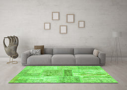 Machine Washable Patchwork Green Transitional Area Rugs in a Living Room,, wshcon247grn