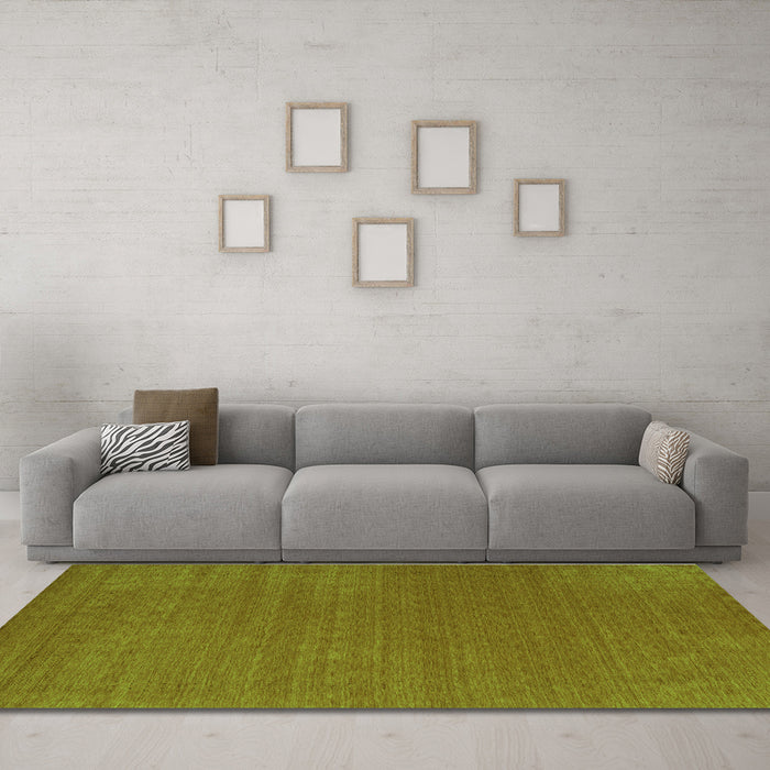 Machine Washable Abstract Green Contemporary Area Rugs in a Living Room,, wshcon2482grn