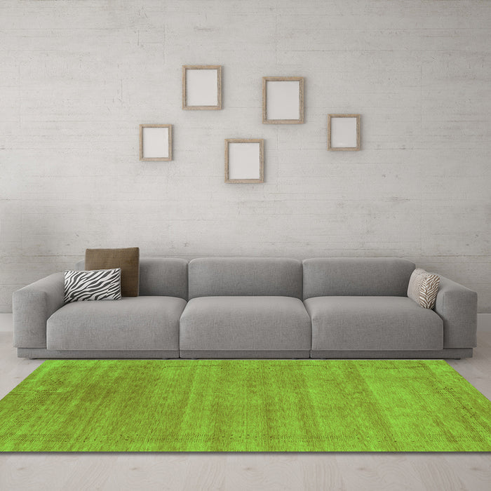 Machine Washable Abstract Green Contemporary Area Rugs in a Living Room,, wshcon2483grn