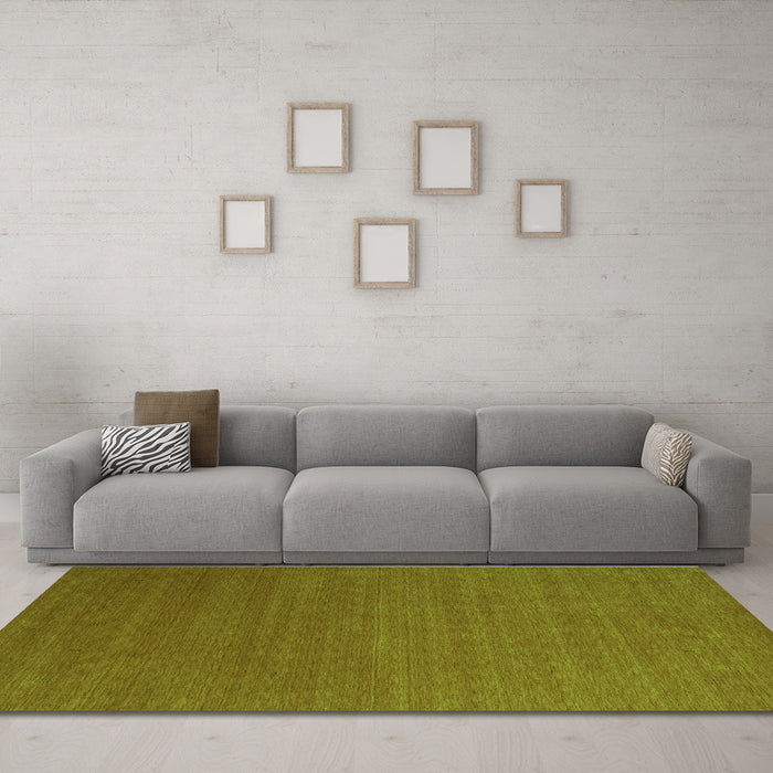 Machine Washable Abstract Green Contemporary Area Rugs in a Living Room,, wshcon2489grn