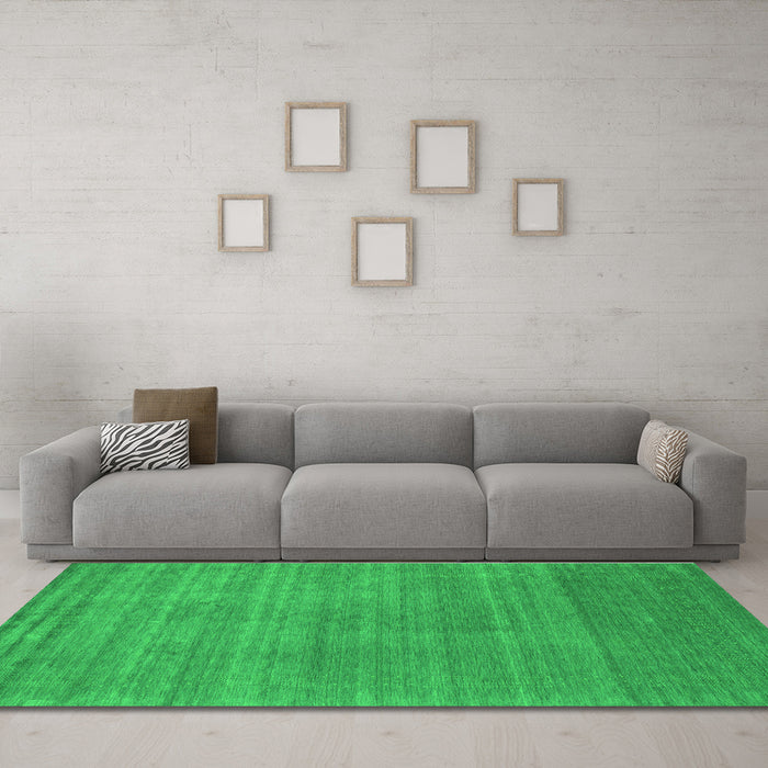 Machine Washable Abstract Green Contemporary Area Rugs in a Living Room,, wshcon2493grn