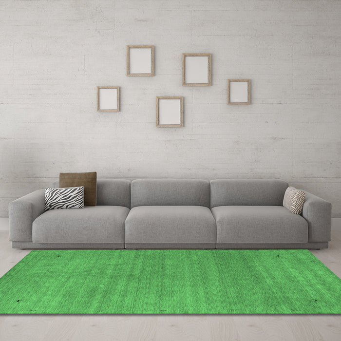 Machine Washable Abstract Emerald Green Contemporary Area Rugs in a Living Room,, wshcon2497emgrn