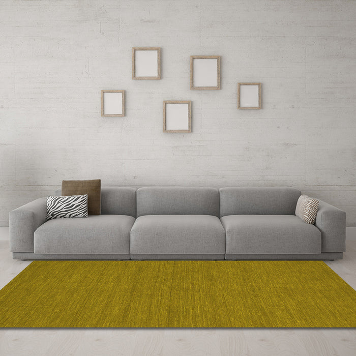 Machine Washable Abstract Yellow Contemporary Rug in a Living Room, wshcon249yw