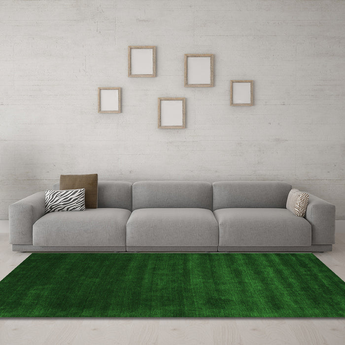Machine Washable Abstract Green Contemporary Area Rugs in a Living Room,, wshcon24grn