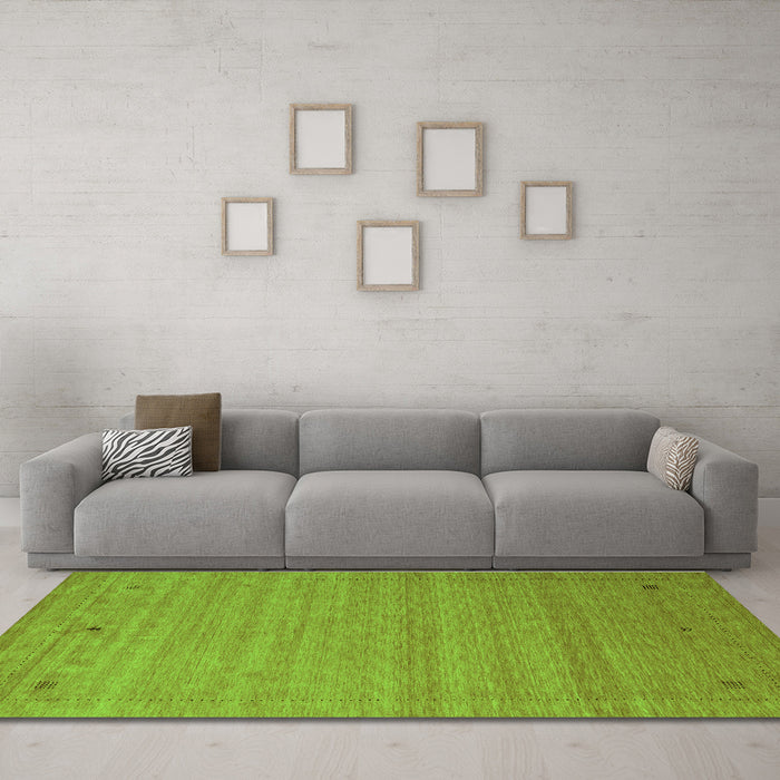Machine Washable Abstract Green Contemporary Area Rugs in a Living Room,, wshcon2501grn