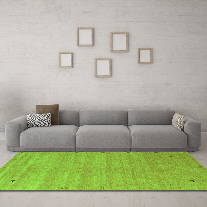 Machine Washable Abstract Green Contemporary Area Rugs in a Living Room,, wshcon2513grn