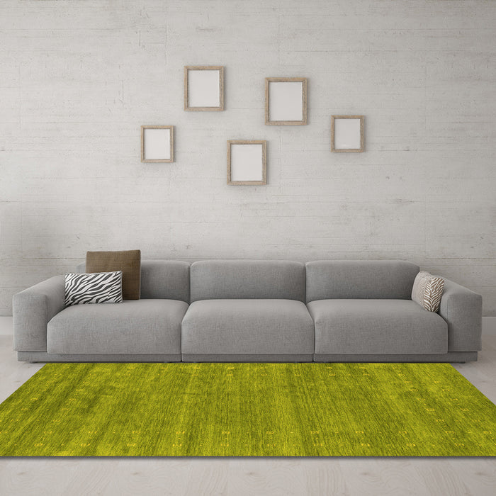 Machine Washable Abstract Yellow Contemporary Rug in a Living Room, wshcon2517yw