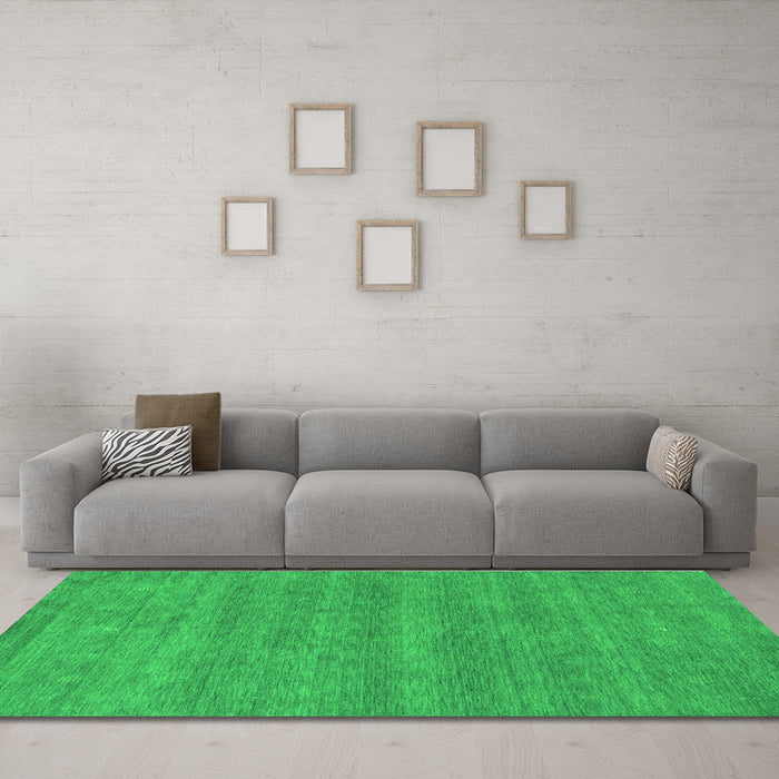 Machine Washable Abstract Green Contemporary Area Rugs in a Living Room,, wshcon2519grn