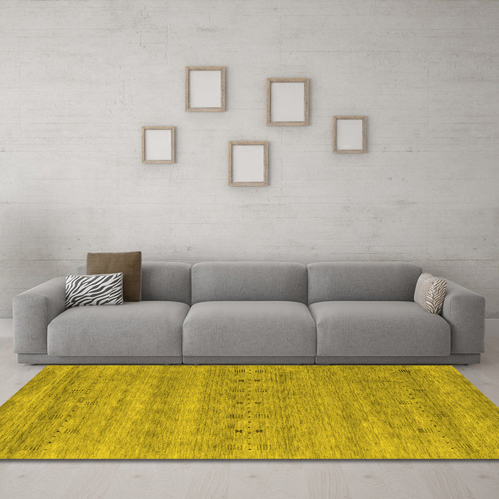 Machine Washable Abstract Yellow Contemporary Rug in a Living Room, wshcon2520yw