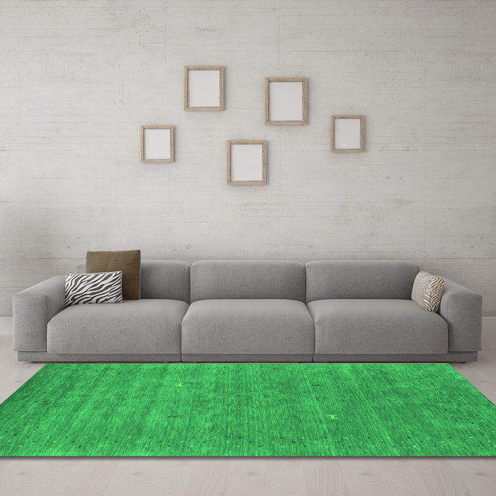 Machine Washable Abstract Green Contemporary Area Rugs in a Living Room,, wshcon2522grn