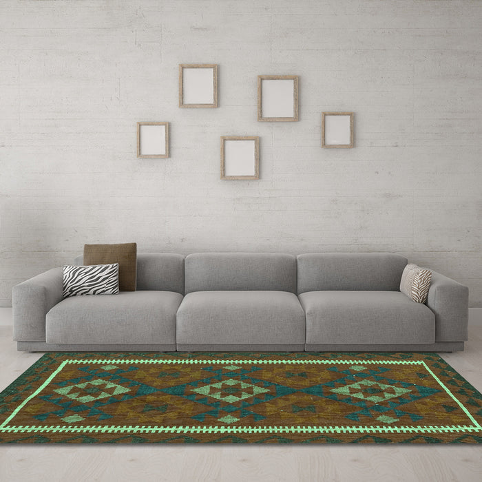 Machine Washable Oriental Turquoise Traditional Area Rugs in a Living Room,, wshcon2526turq