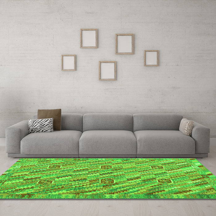 Machine Washable Southwestern Green Country Area Rugs in a Living Room,, wshcon2531grn