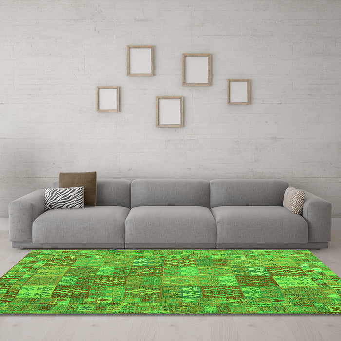 Machine Washable Southwestern Green Country Area Rugs in a Living Room,, wshcon2538grn