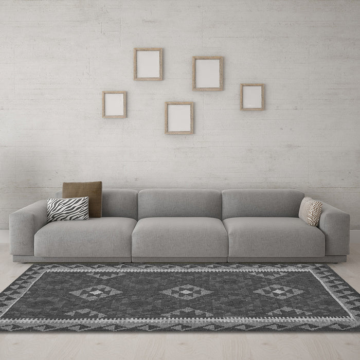 Machine Washable Oriental Gray Traditional Rug in a Living Room,, wshcon2543gry