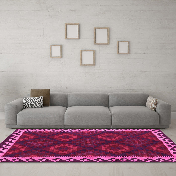 Machine Washable Oriental Pink Traditional Rug in a Living Room, wshcon2544pnk